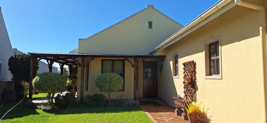  Bedroom Property for Sale in Riversdale Western Cape